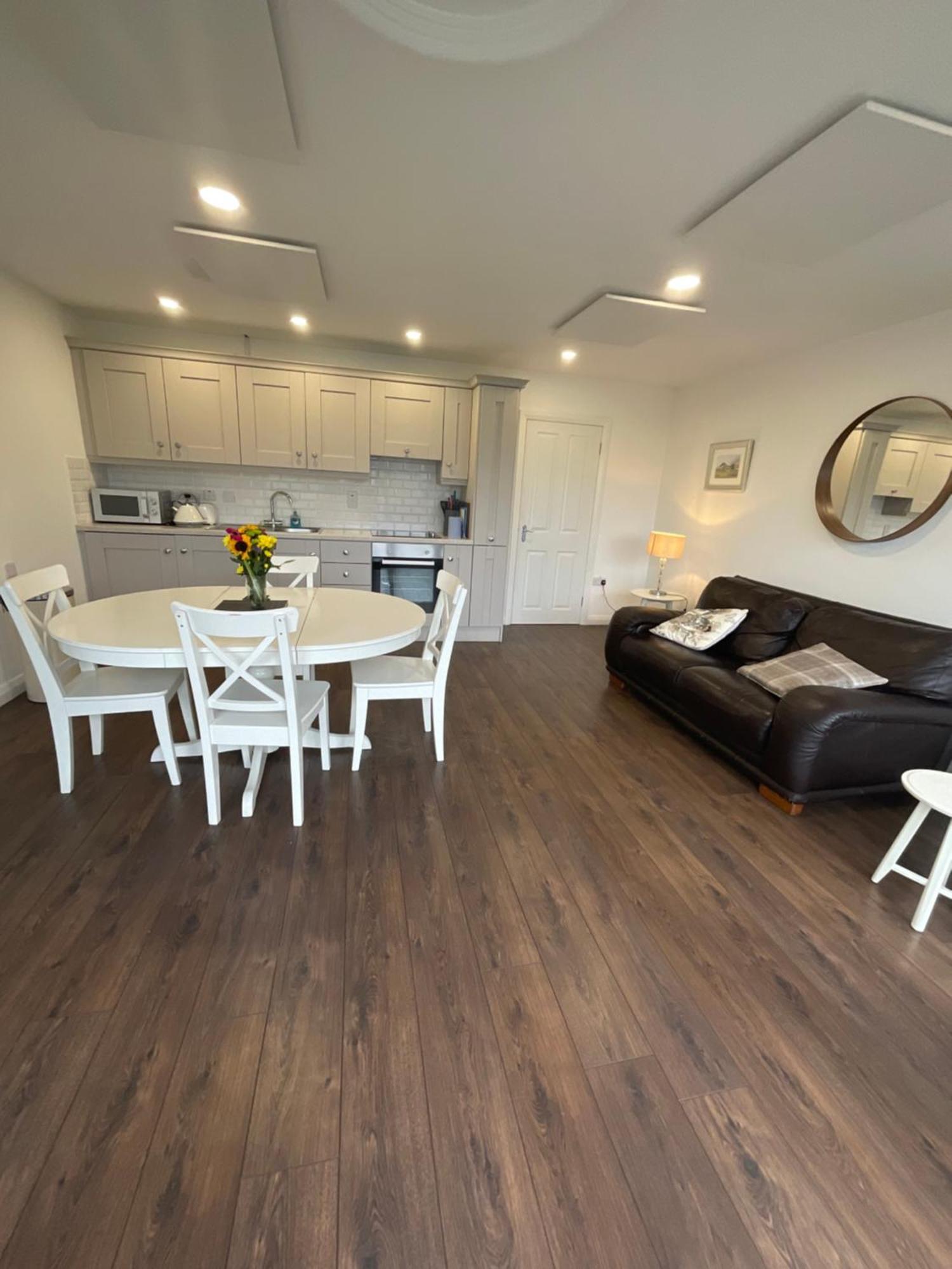 Park Avenue Apartment 뉴캐슬 외부 사진
